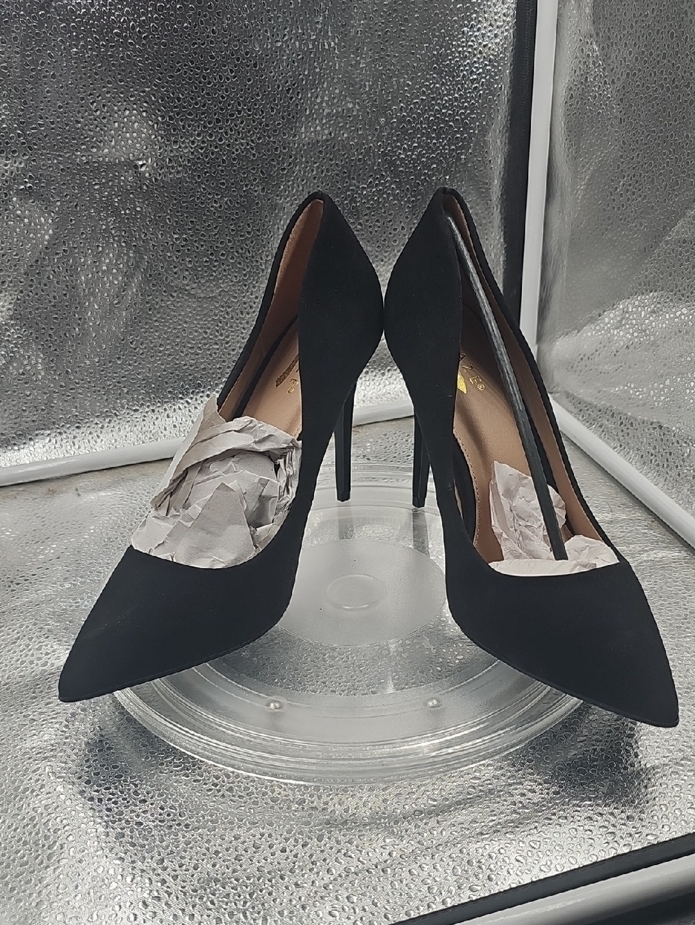 R Black Glaze Heels size 10 - Picture 9 of 14